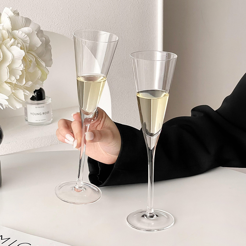 French Romantic Ceremonial Cha - Champagne Flute Pair recension och pris